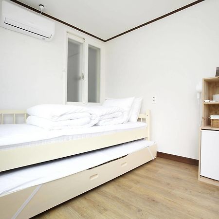 סיאול 24 Guesthouse Sinchon Hongdae מראה חיצוני תמונה